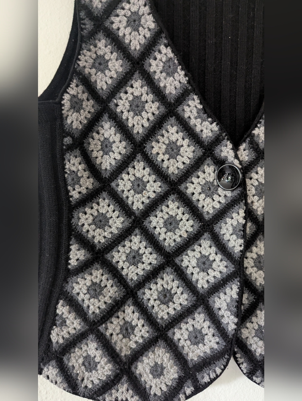 Talbots Black Ribbed Merino Wool Sweater - Picture 4 of 8
